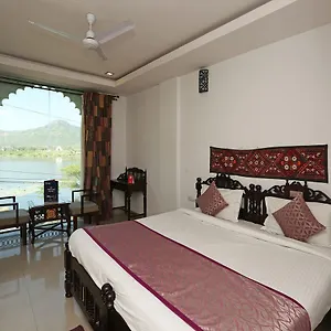 Oyo 6232 Vishala Hotel